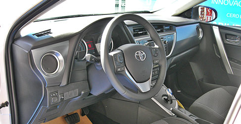 Toyota Auris Hybrid