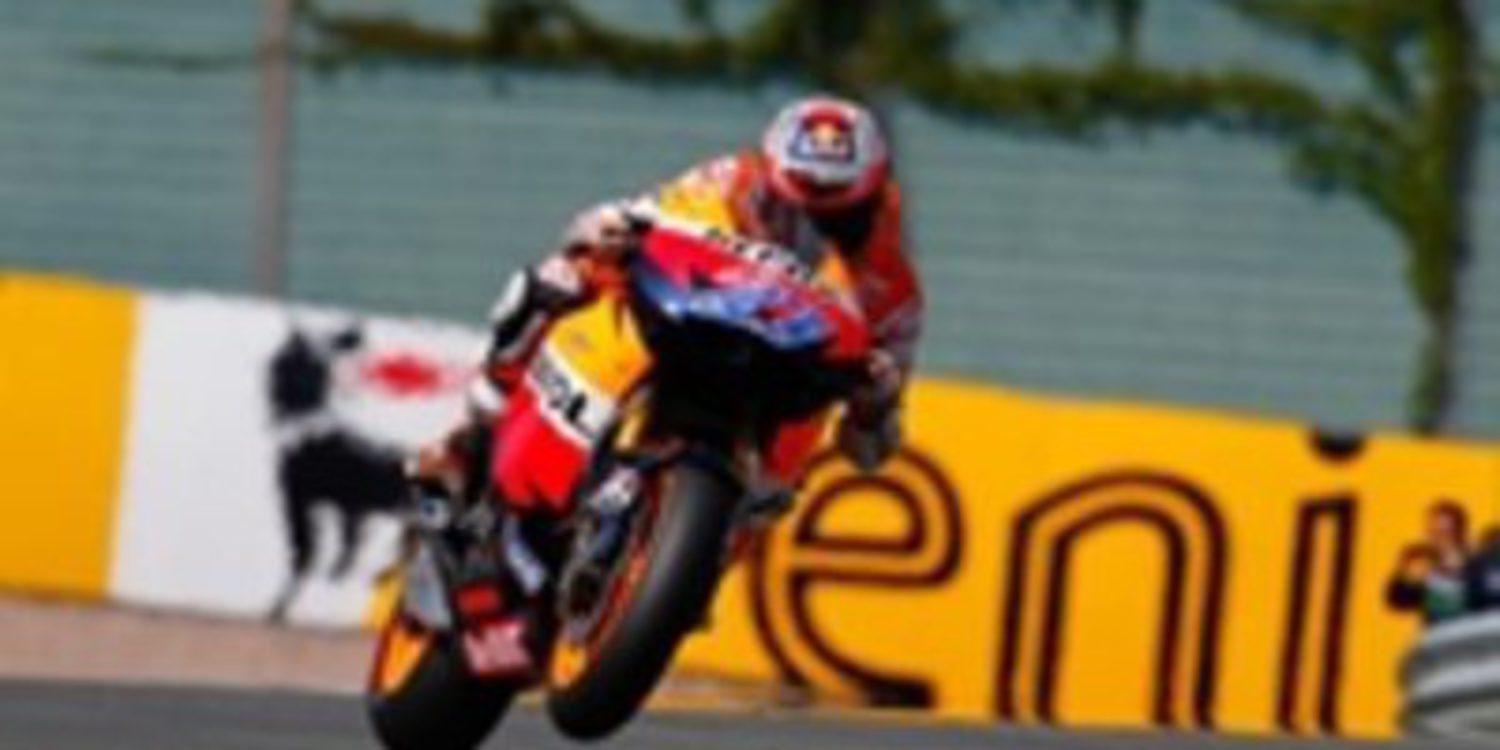 Stoner se repone de su caída en Sachsenring y consigue la pole