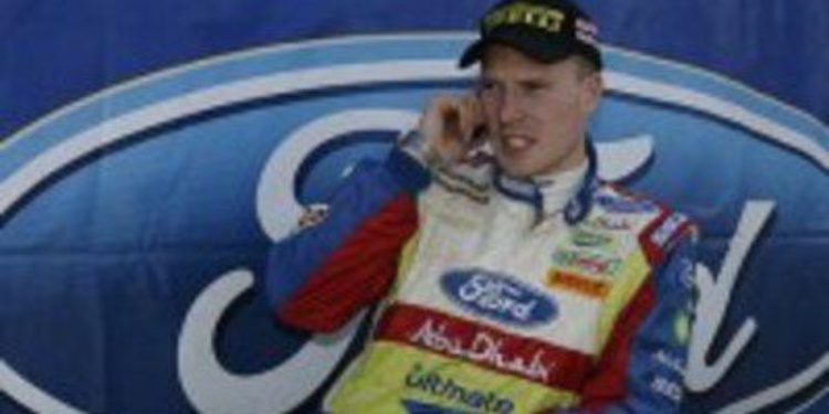Latvala comienza dominando tras la primera sección