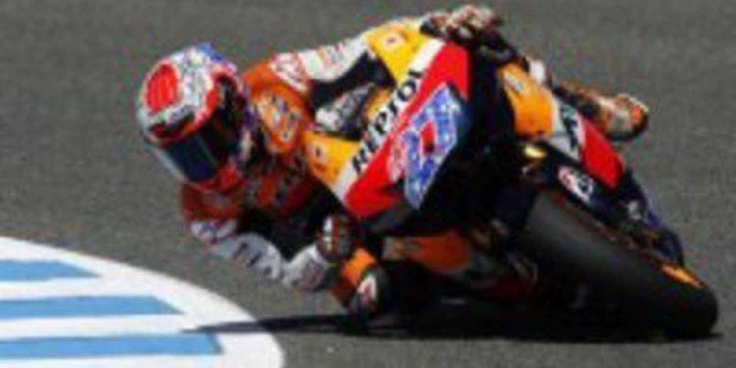 Casey Stoner arremete contra Ducati una vez más
