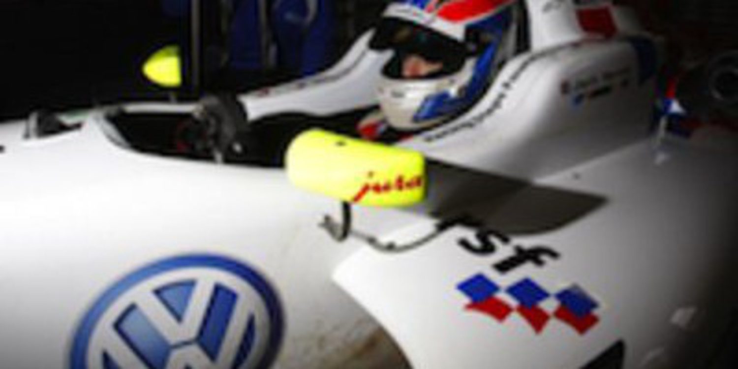 Carlin pone la directa en los test de la F3 Británica
