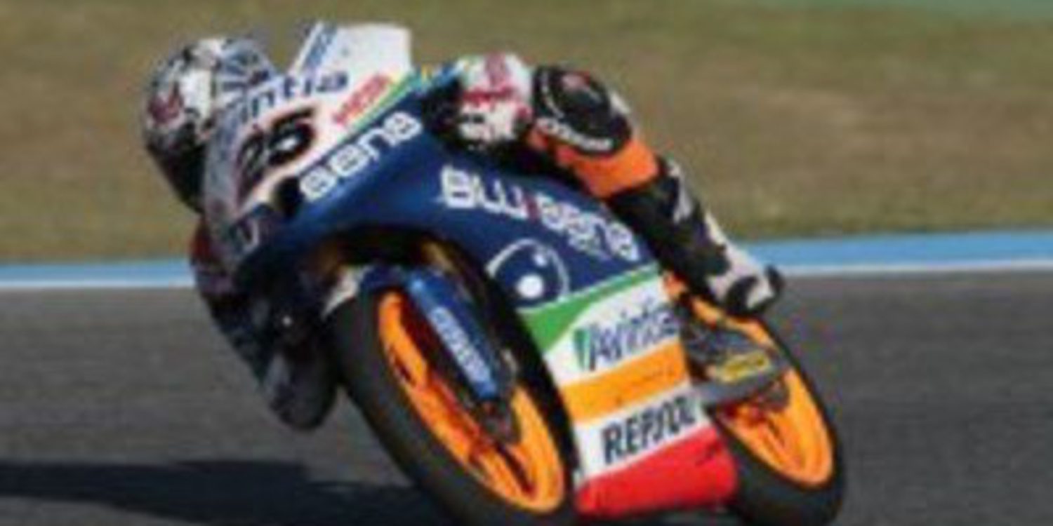 Los pilotos Repsol Moto3 cuentan su desarrollo en la primera jornada de test