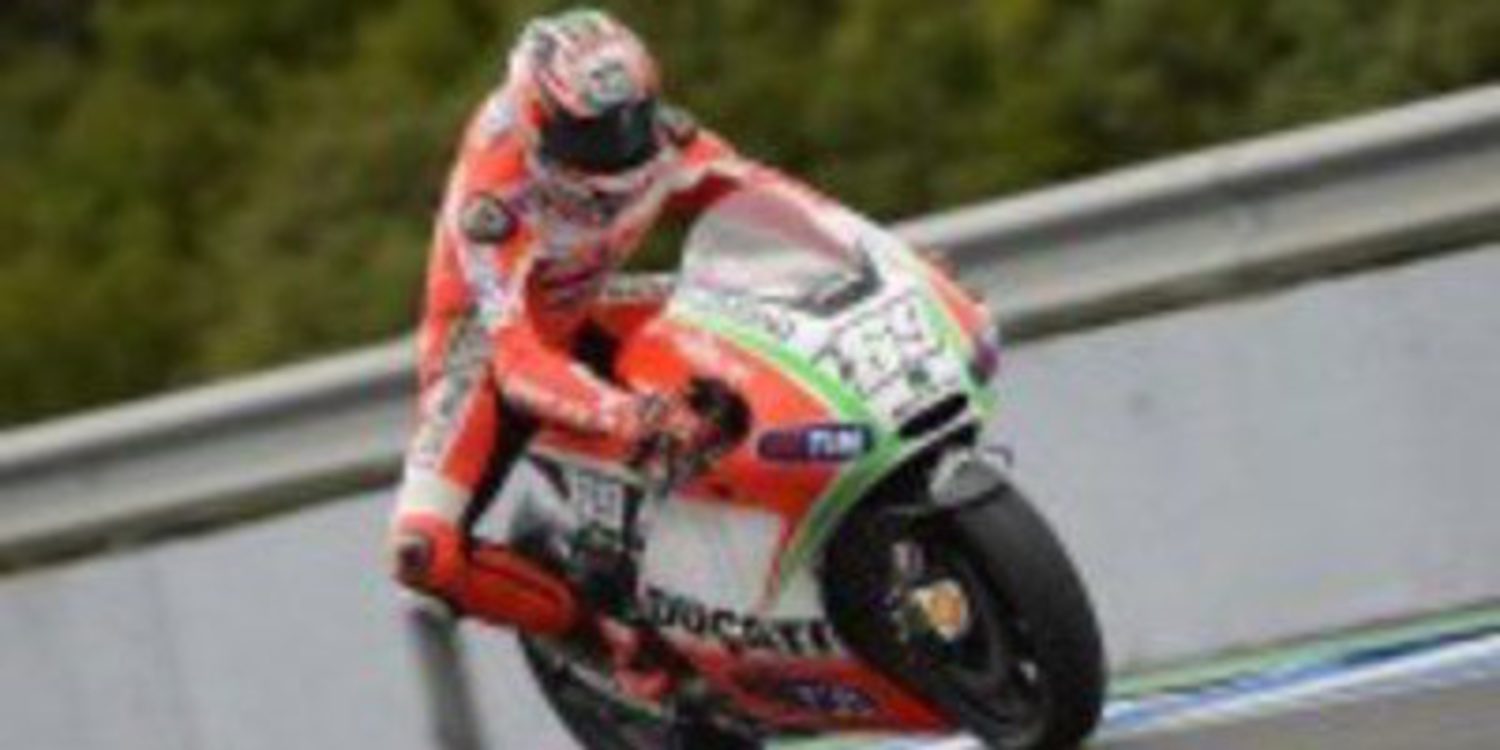 Nicky Hayden completa un nuevo test con la Ducati GP12