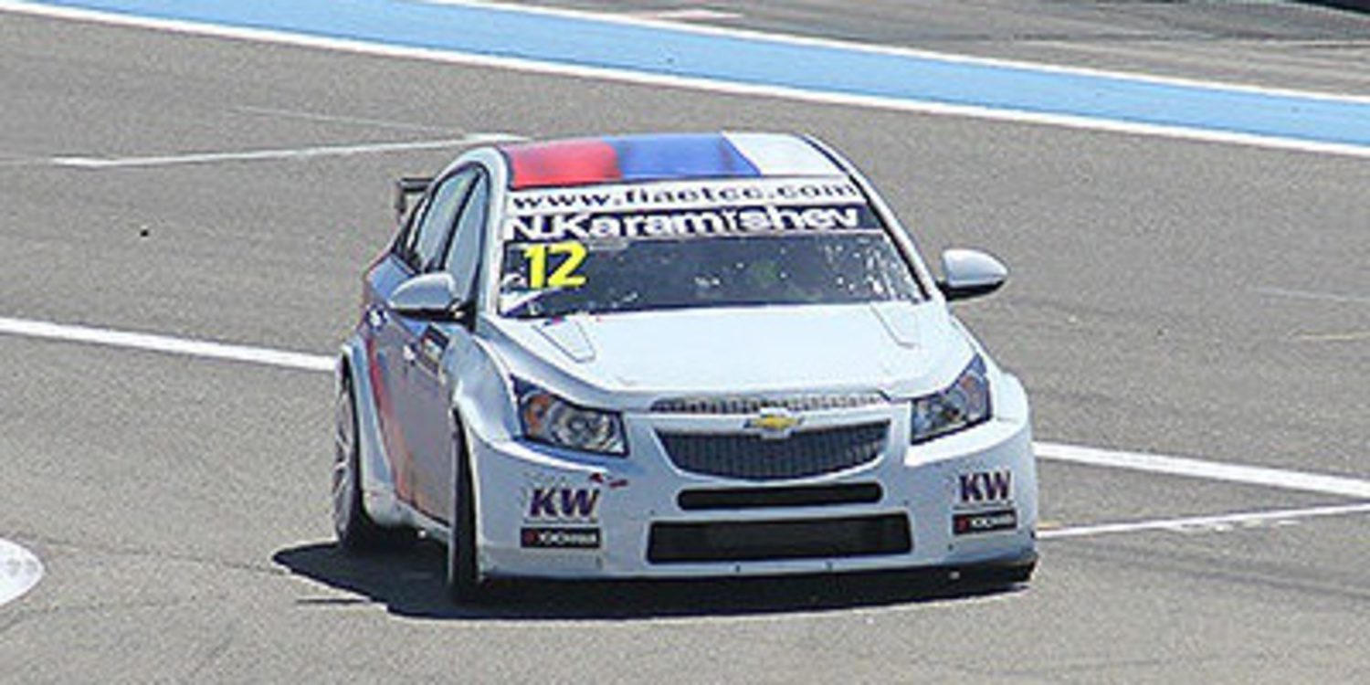 Nikolay Karamyshev gana la primera carrera del ETCC