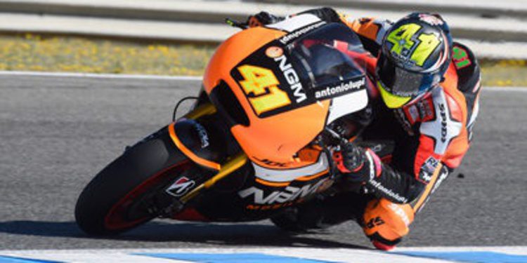 Aleix Espargaró se estrena como mánager de equipo
