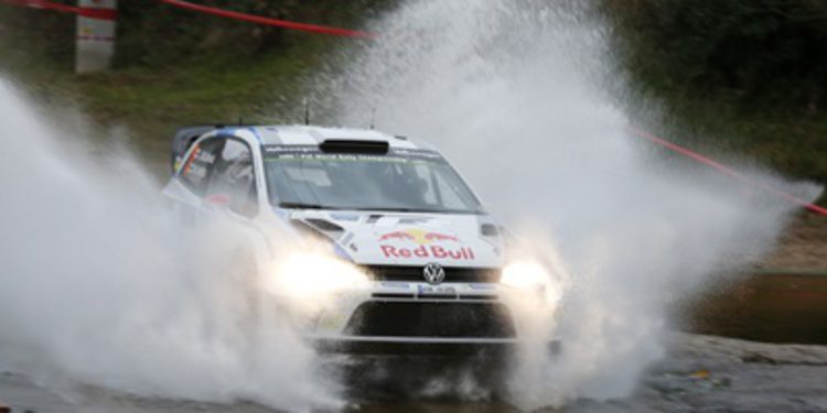 Volkswagen en su guerra y Dani Sordo se ahoga en Argentina