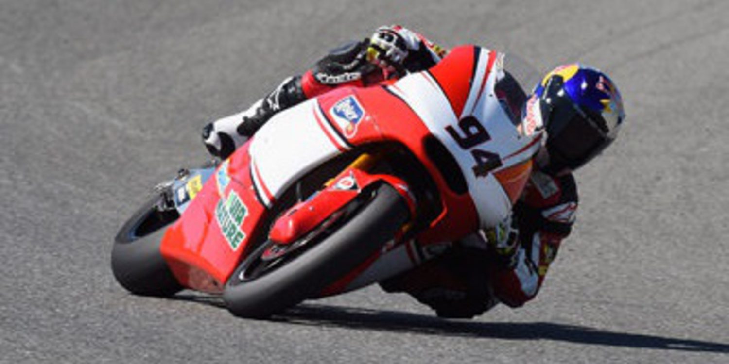 Jonas Folger estrena su palmarés de poles en Moto2
