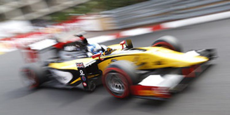 Jolyon Palmer remata la faena con una pole sobrenatural