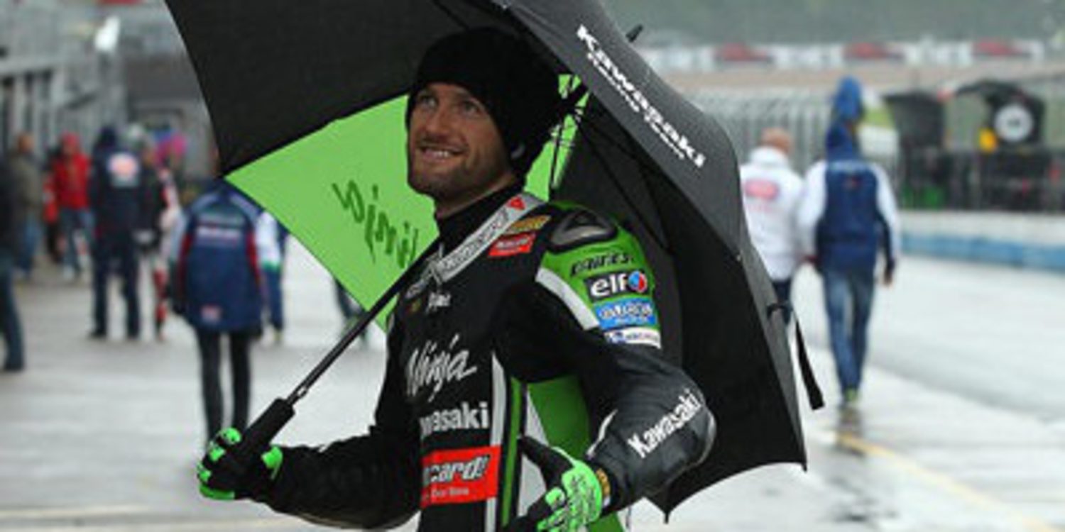 Tom Sykes prepara las dos mangas del WSBK en mojado