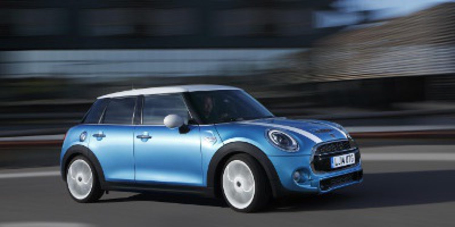 MINI estrena carrocería de cinco puertas