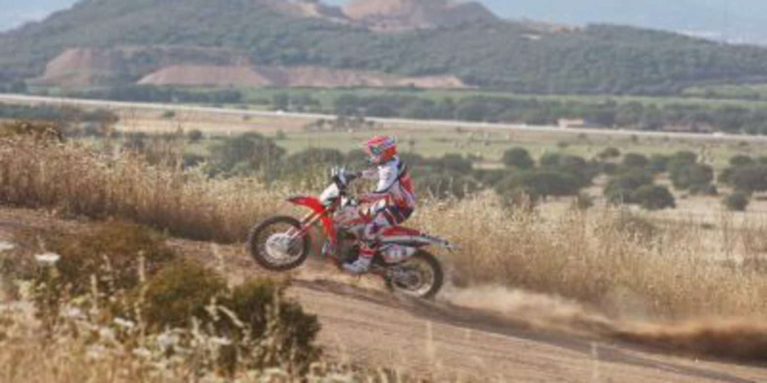 Gonçalves consigue la etapa y el liderato del Sardegna Rally