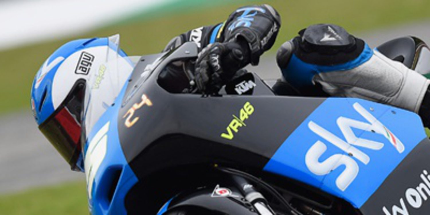 Romano Fenati empieza al frente de Moto3 en Barcelona