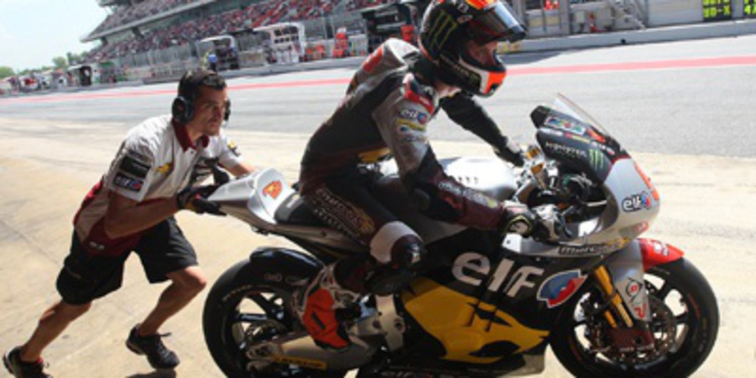 Tito Rabat aplasta al resto en el viernes catalán de Moto2