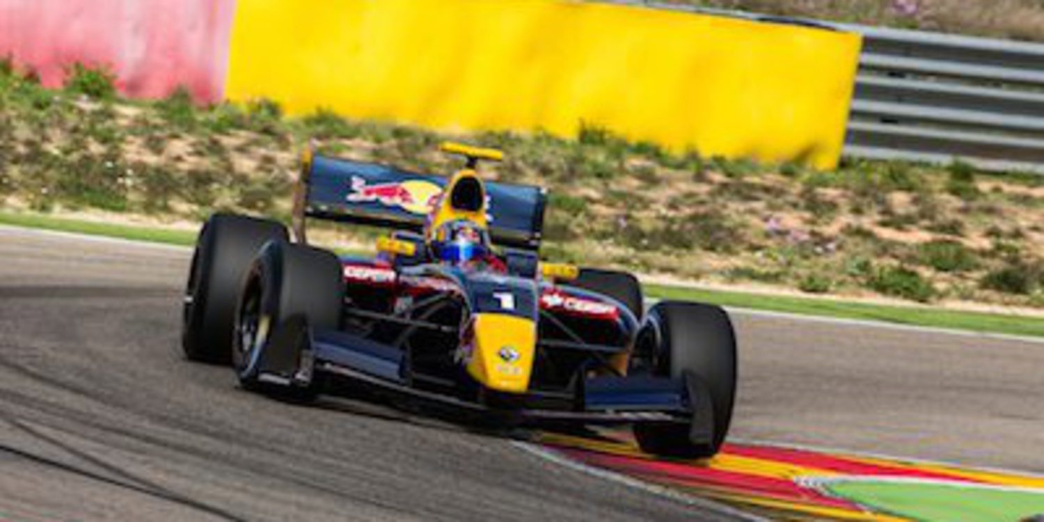 Sainz Jr. llega como líder destacado a Moscú