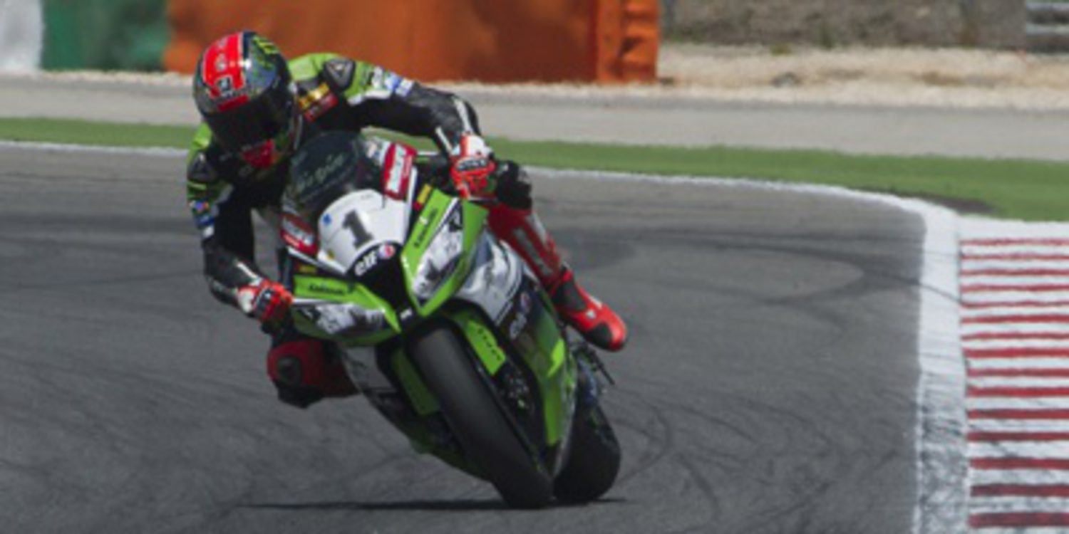 Tom Sykes seguirá con Kawasaki hasta finales de 2016