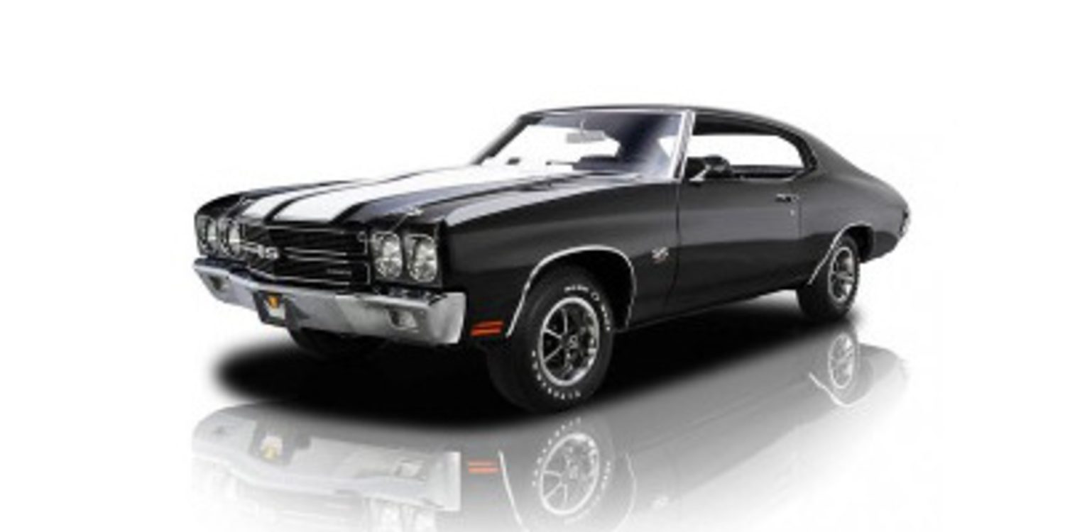Insólita colección de muscle cars confiscados sale a subasta