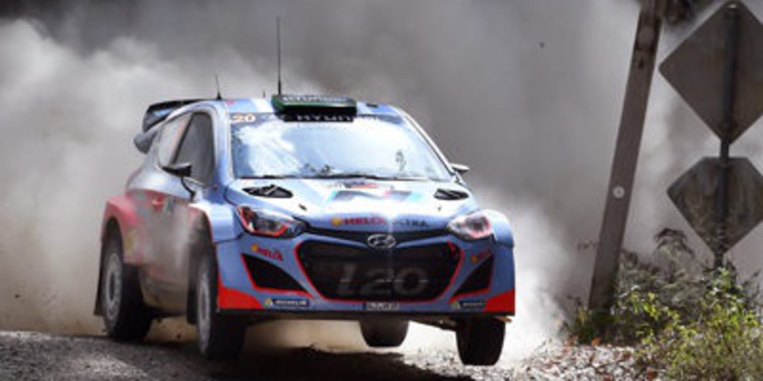 Hayden Paddon hace méritos para seguir en Hyundai