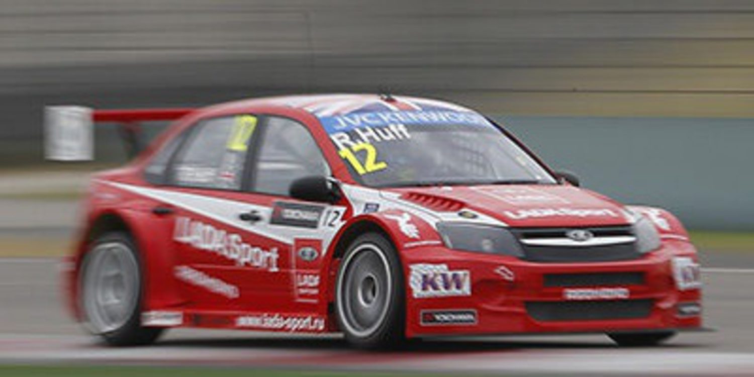Pechito López consigue una pole perfecta en Shangai