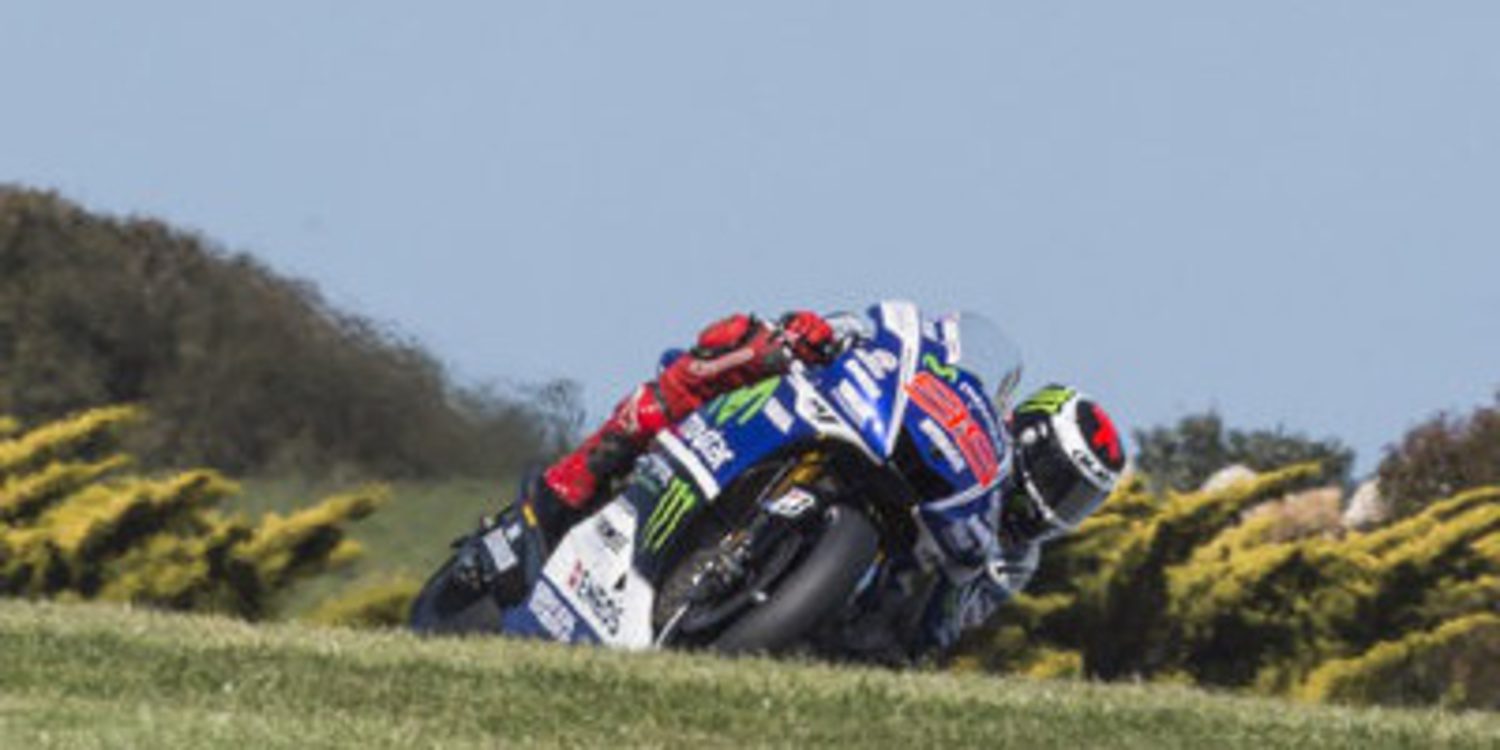 Jorge Lorenzo manda en Australia y Dani Pedrosa cae a la Q1