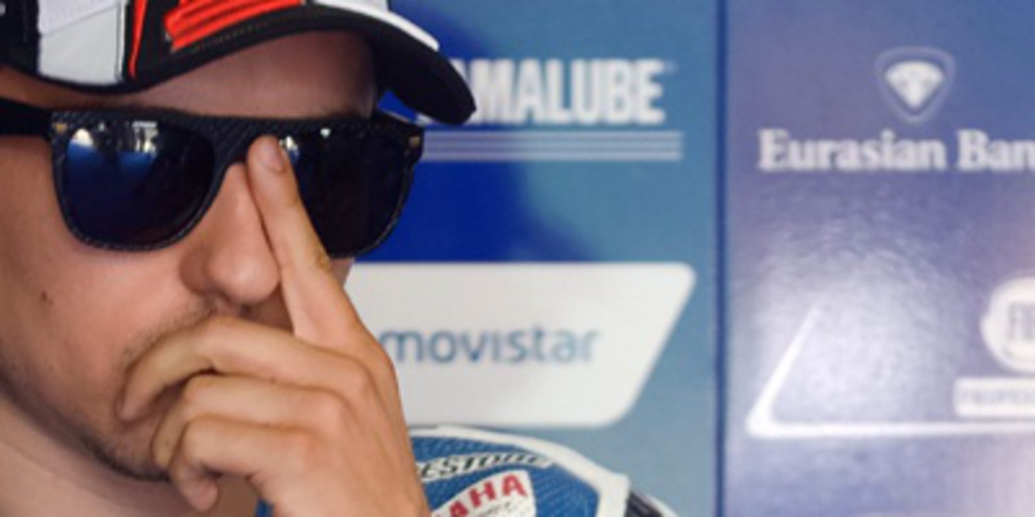 Diluvio y Jorge Lorenzo en el FP2 de MotoGP en Sepang