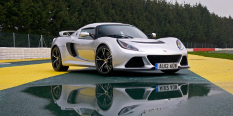 Lotus introduce el cambio automático en el Exige