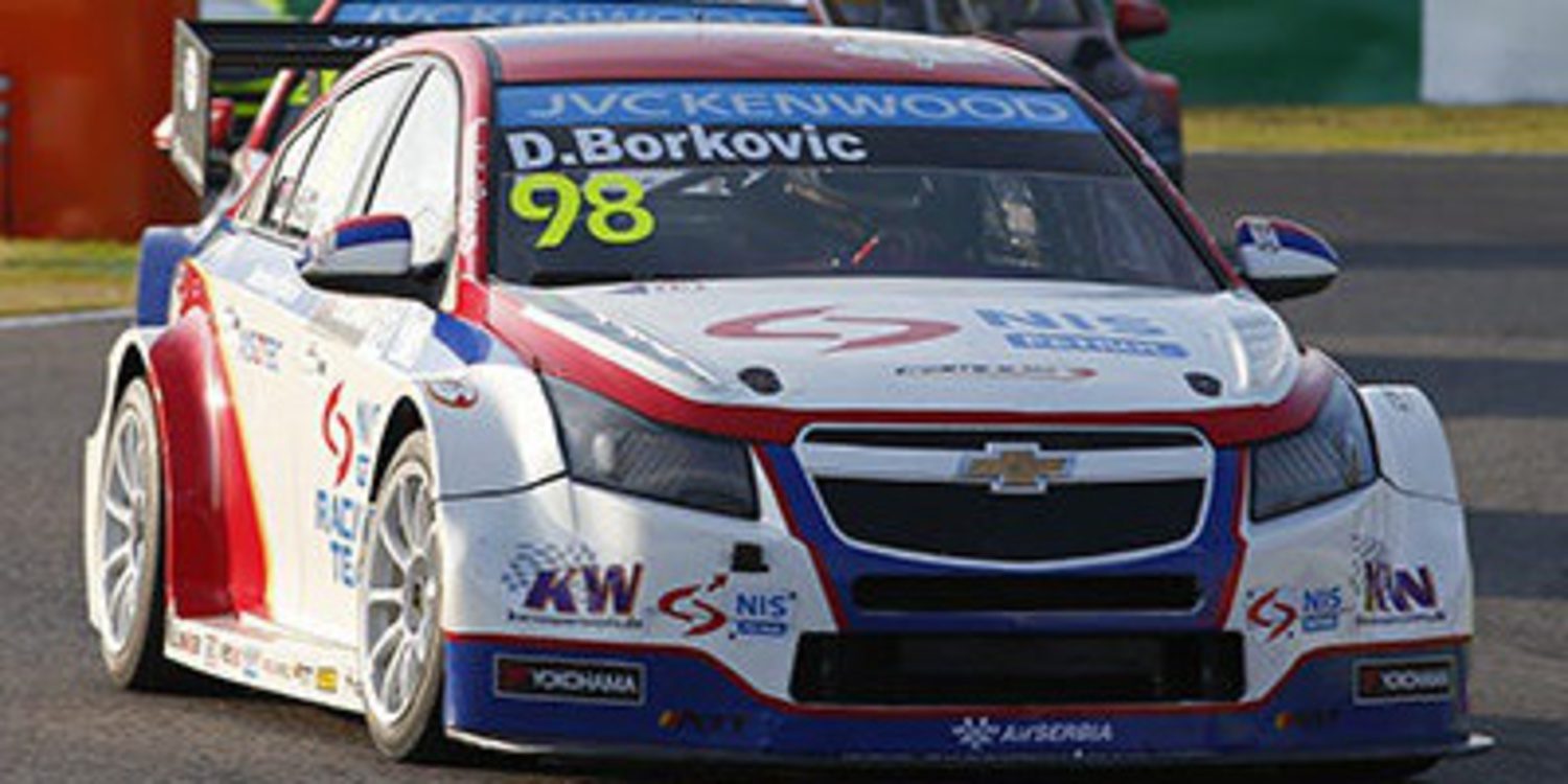 Gabriele Tarquini consigue la primera victoria del año para Castrol Honda