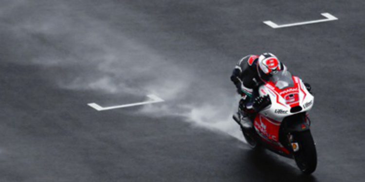 Danilo Petrucci domina el segundo día de test post-GP bajo la lluvia