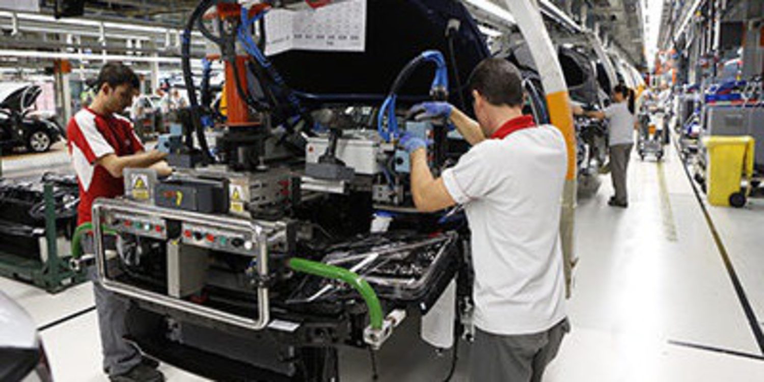 Seat contratará a 150 personas para Martorell