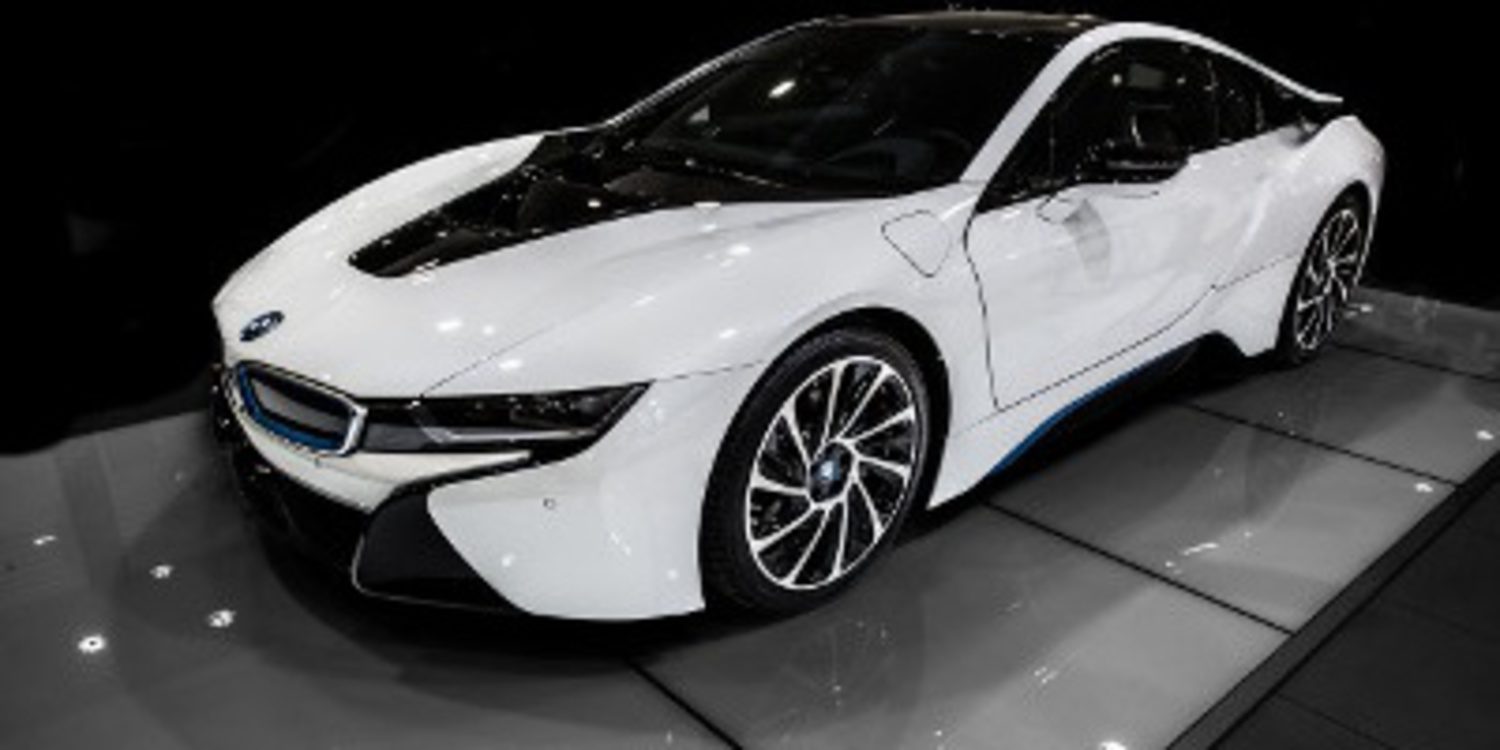 Gran sesión fotográfica con el coupé híbrido BMW i8