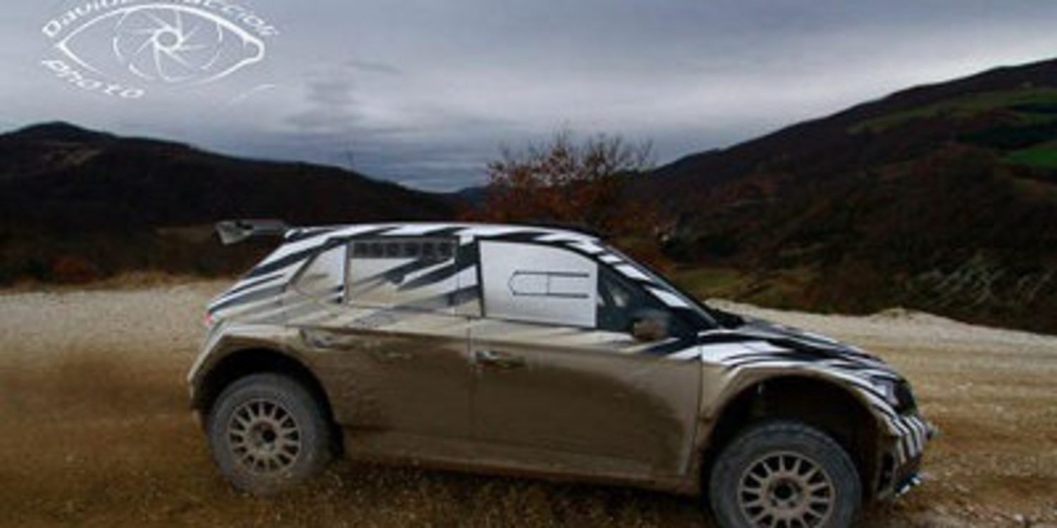 Kopecký y Lappi de test con el Skoda Fabia R5 en Italia