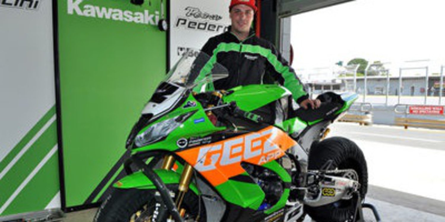 Matthew Walters firma por Pedercini para Phillip Island