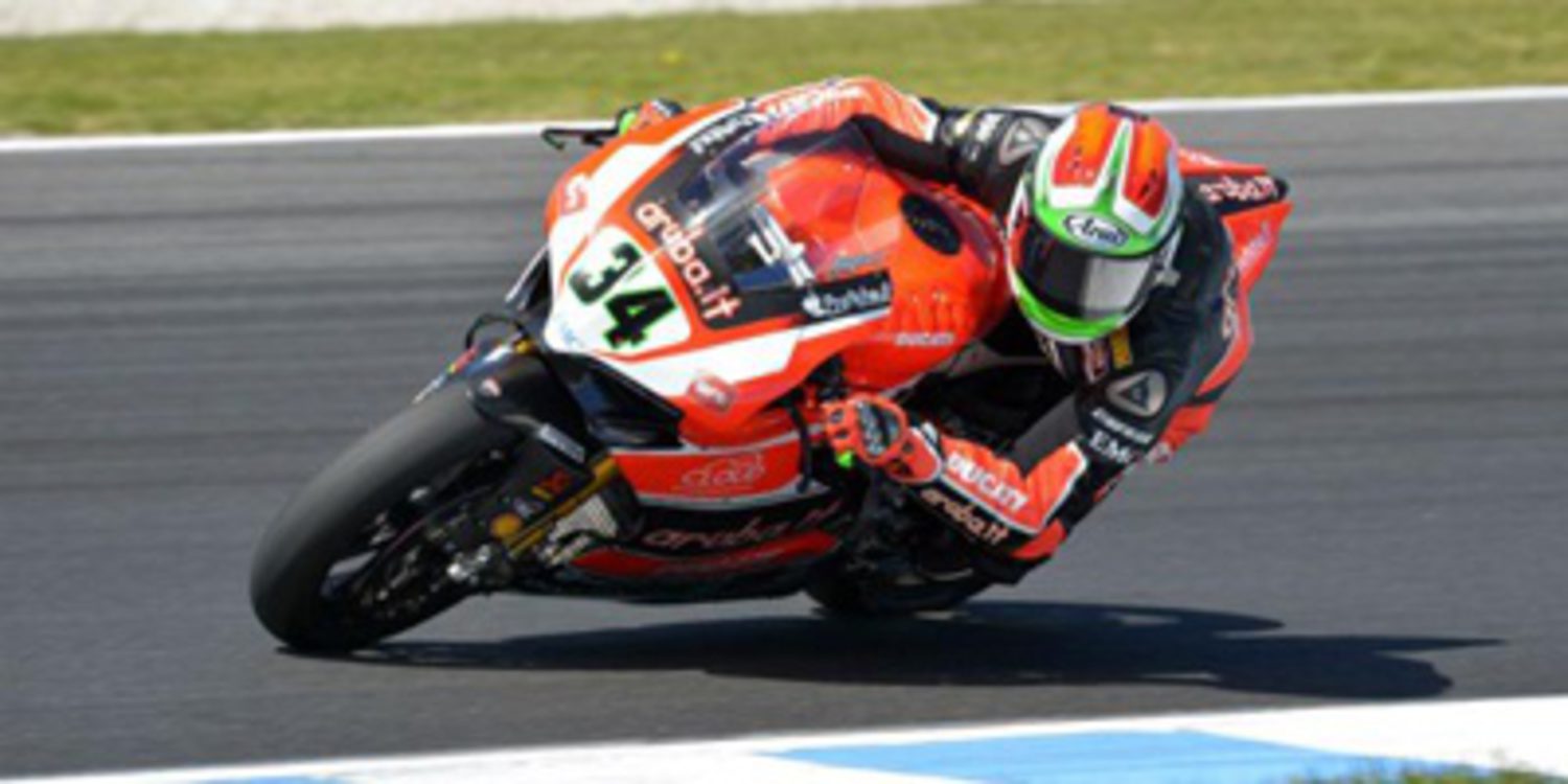 Troy Bayliss sustituirá a Davide Giugliano en Australia