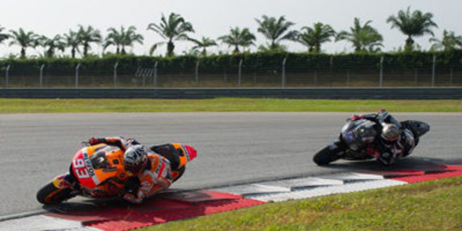 Igualdad máxima con Marc Márquez al frente en Sepang