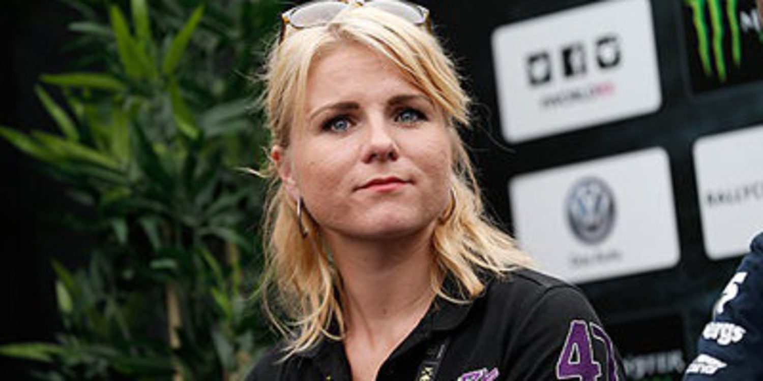Ramona Karlsson en el World RX con un Scirocco Mk3