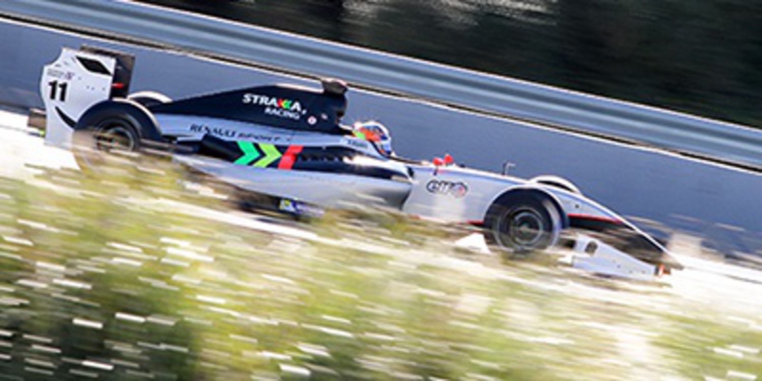 Tio Ellinas repite en el cierre del test en Jerez