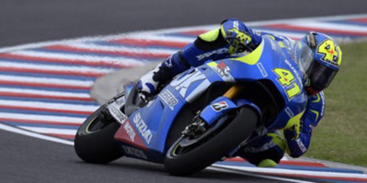 Aleix Espargaró brilla en Termas de Río Hondo con la Suzuki GSX-RR