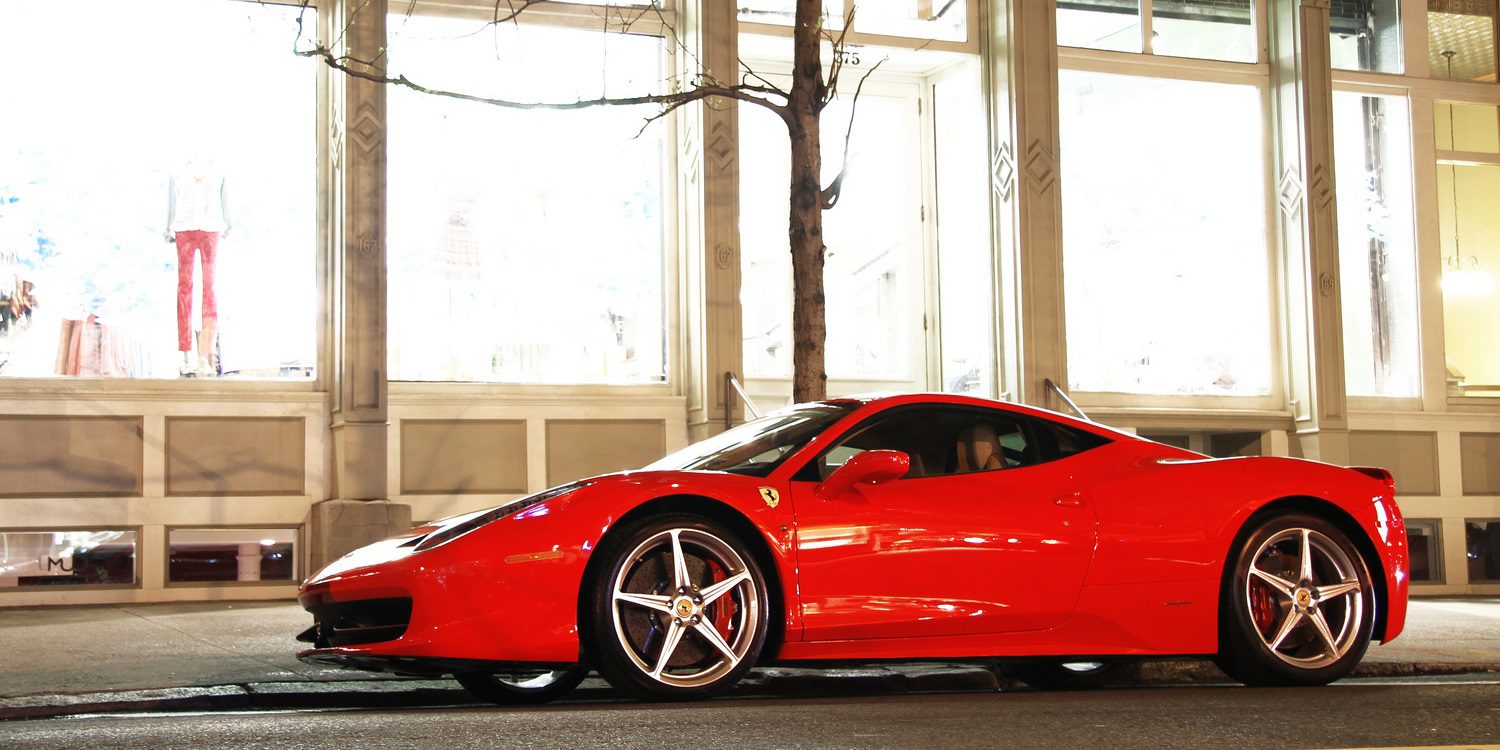 Neymar sube a Instagram su nuevo Ferrari 458 Spider