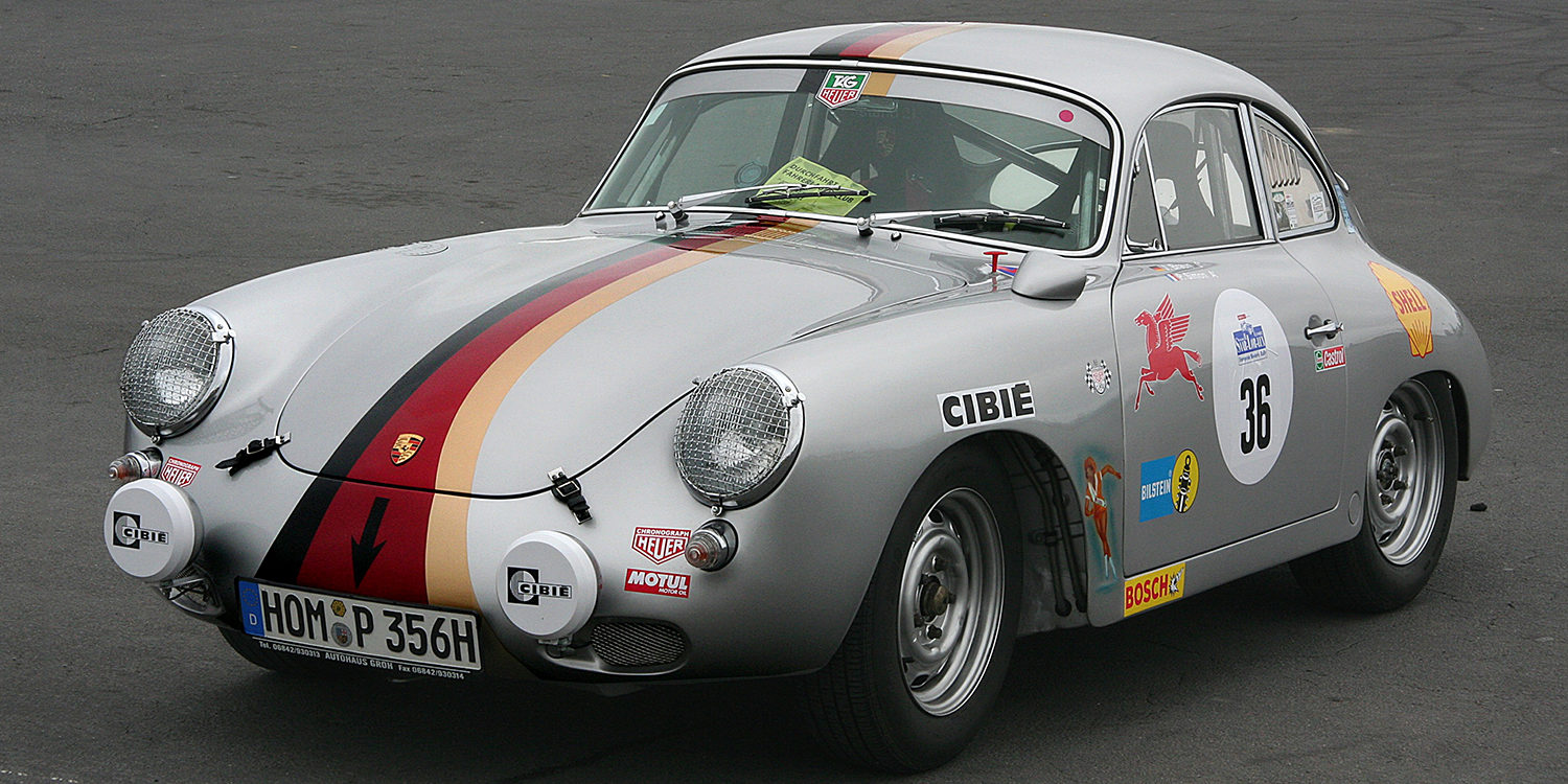 Chris Harris al volante de un precioso Porsche 356