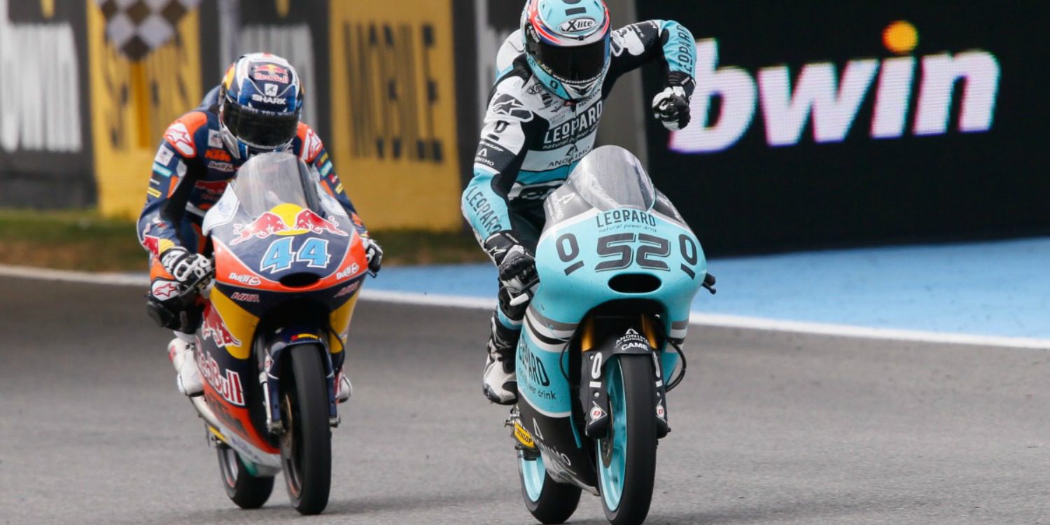 Victoria para Oliveira, Danny Kent campeón del Mundo