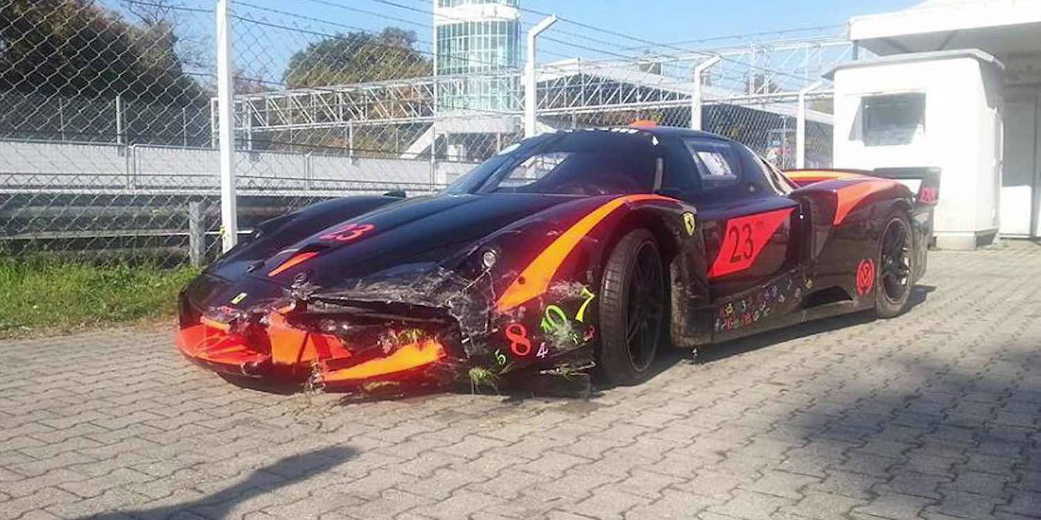 Un Ferrari FXX se estrella en el circuito Monza