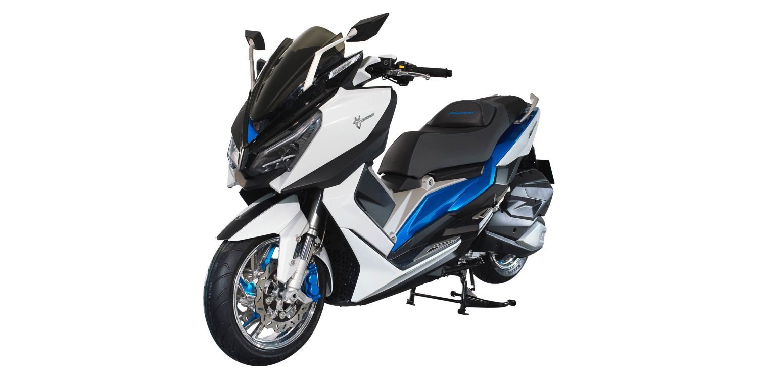 SYM presenta el Maxsym 500 concept en el EICMA 2015
