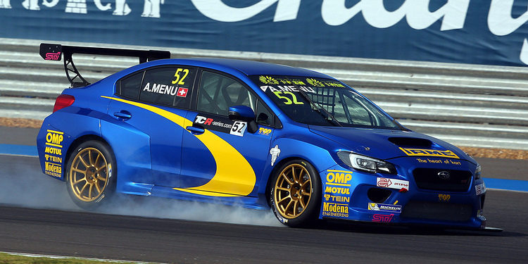 Luca Rangoni prueba el Subaru TCR en Cremona