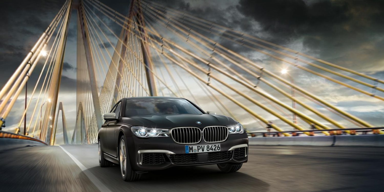 Nuevo BMW 760Li xDrive, ahora con motor V12, 600 CV y batalla larga