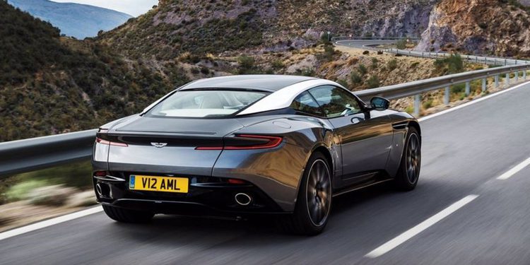 Se filtran las primeras imágenes oficiales del nuevo Aston Martin DB11