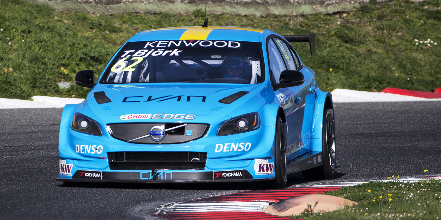 Competitivo primer día de pruebas en Vallelunga para Polestar Cyan Racing