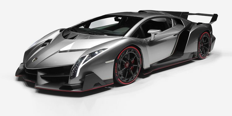 No uno sino dos rarísimos Lamborghini Veneno coupe a la venta