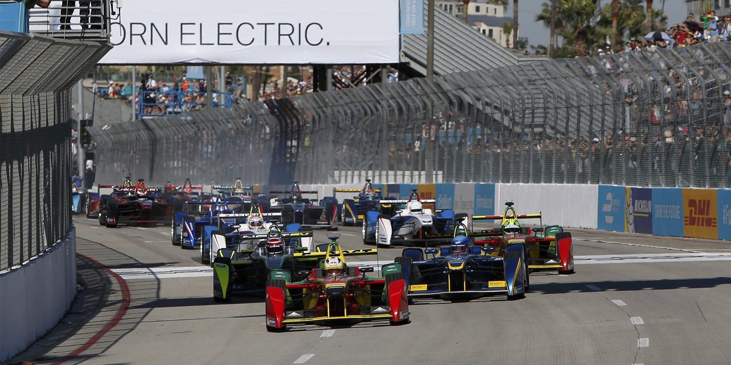 Lucas Di Grassi vence en Long Beach y es líder del mundial