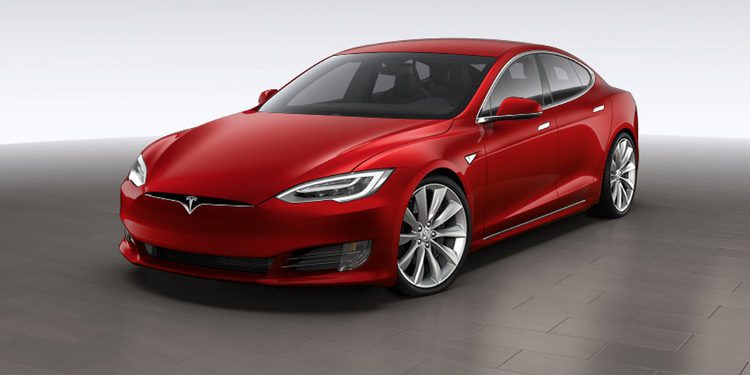 Oficial: Tesla presenta el restyling del Model S 2017