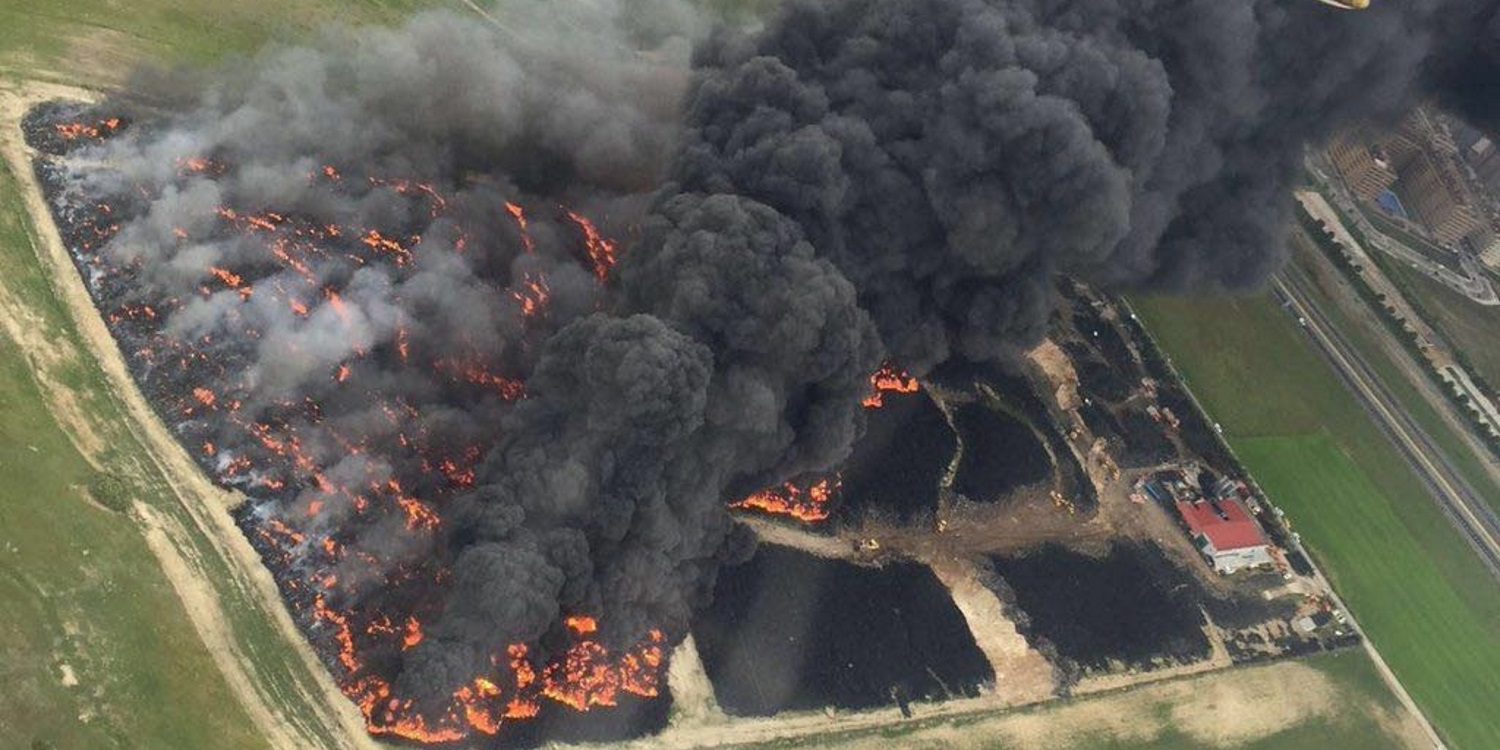 Pavoroso incendio en un mega vertedero de neumáticos entre Toledo y Madrid