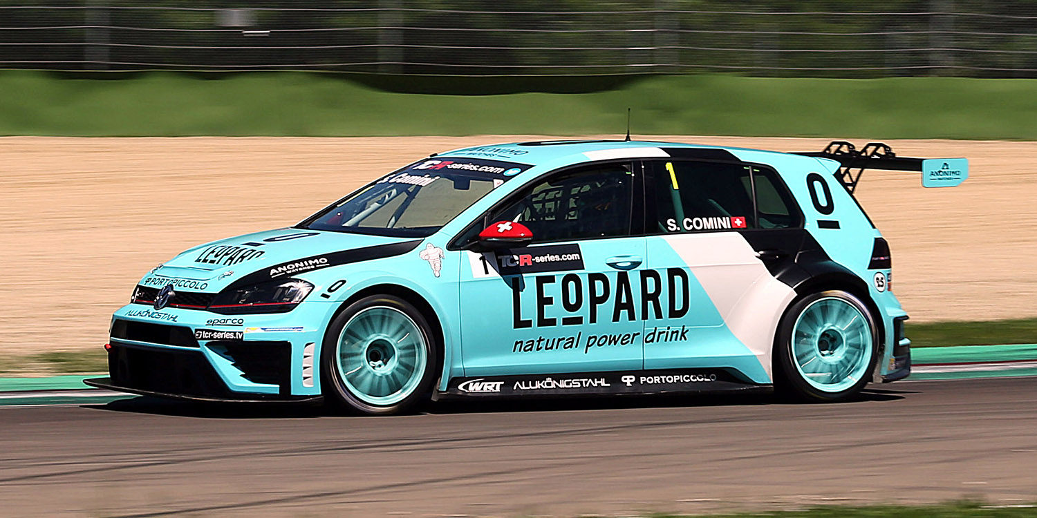Stefano Comini se impone en la primera carrera en Imola